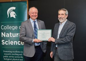 Jeffrey Conner received faculty mentor award from NatSci Dean Duxbury