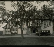 Historical, black-and-white photo of the W.K. Kellogg Manor House, courtesy of the W.K. Kellogg Foundation.